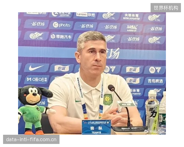 苏格兰教练尼克·蒙哥马利于2026赛季开始执教北京国安队。 苏格兰教练尼克·蒙哥马利于2026赛季开始执教北京国安队。